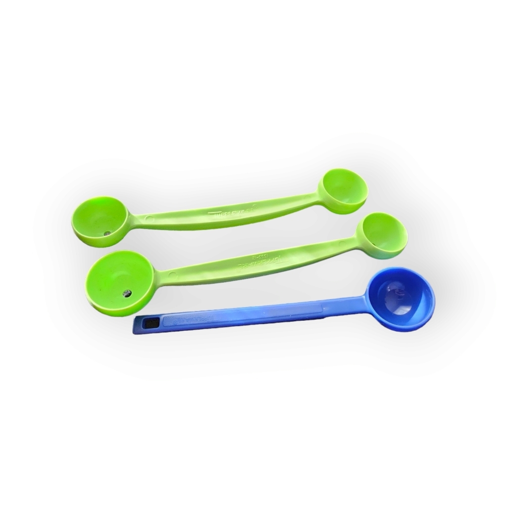 Tupperware‎ vintage melon scoops